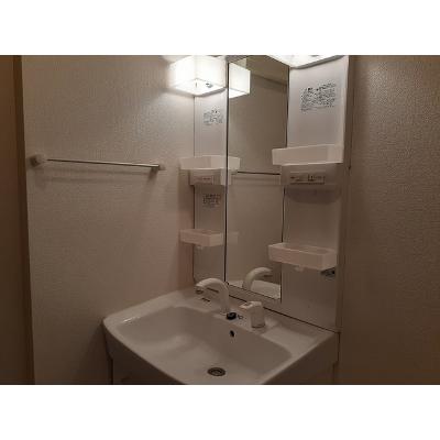 ゼファーＢ 103【管理NO：1-017338902-01030】 ★家具家電は申し込み後に搬入します★ ★2026年09月下旬入居可能★の物件画像
