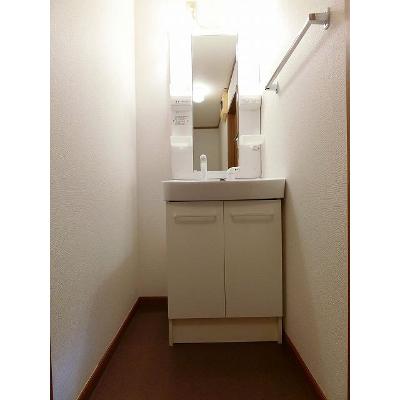 シャンドフルールＢ 203【管理NO：1-010518902-02030】 ★家具家電は申し込み後に搬入します★ ★2026年09月中旬入居可能★の物件画像