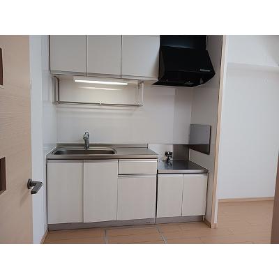 ノ－ス・エッセ　Ⅱ 102【管理NO：1-017068402-01020】 ★家具家電は申し込み後に搬入します★の物件画像