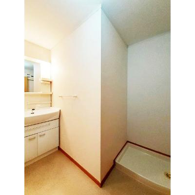 カーサ　ミニヨン 102【管理NO：1-013987501-01020】 ★家具家電は申し込み後に搬入します★ ★2026年09月中旬入居可能★の物件画像