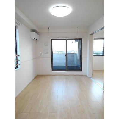 アルコバレーニⅢ 301【管理NO：1-024484101-03010】 ★家具家電は申し込み後に搬入します★ ★2026年09月中旬入居可能★の物件画像