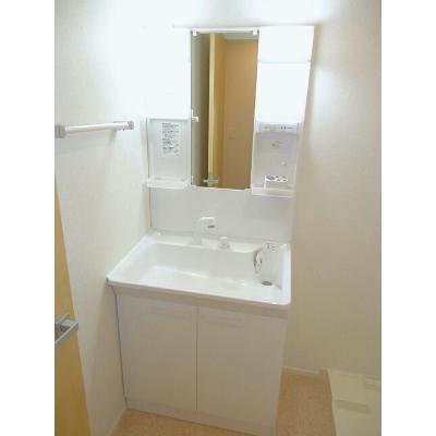 フルールⅡ 203【管理NO：1-021547301-02030】 ★家具家電は申し込み後に搬入します★ ★2026年09月中旬入居可能★の物件画像