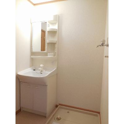 アエロポルトⅡ 102【管理NO：1-012248701-01020】 ★家具家電は申し込み後に搬入します★ ★2026年09月上旬入居可能★の物件画像