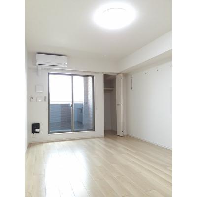 エクラ 201【管理NO：1-026014501-02010】 ★家具家電は申し込み後に搬入します★ ★2026年09月中旬入居可能★の物件画像