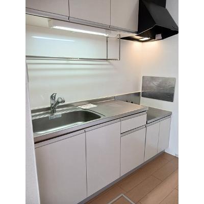 カルティエ冨貴 105【管理NO：1-017210701-01040】 ★家具家電は申し込み後に搬入します★の物件画像