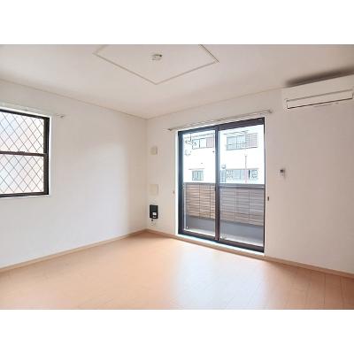 ジュピター 102【管理NO：1-015215701-01020】 ★家具家電は申し込み後に搬入します★ ★2026年09月中旬入居可能★の物件画像