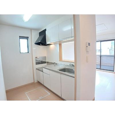 ジュピター 102【管理NO：1-015215701-01020】 ★家具家電は申し込み後に搬入します★ ★2026年09月中旬入居可能★の物件画像