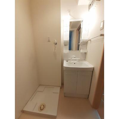 フルール　宇賀德 103【管理NO：1-020205201-01030】 ★家具家電は申し込み後に搬入します★ ★2026年10月中旬入居可能★の物件画像
