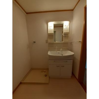 蘭館 202【管理NO：1-013172201-02020】 ★家具家電は申し込み後に搬入します★ ★2026年09月中旬入居可能★の物件画像