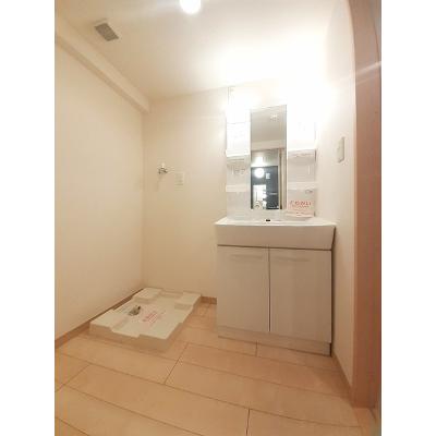 グラマシィー 403【管理NO：1-016246601-04030】 ★家具家電は申し込み後に搬入します★ ★2026年09月中旬入居可能★の物件画像