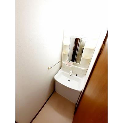 アルファード　ハイツ 104【管理NO：1-010525701-01040】 ★家具家電は申し込み後に搬入します★の物件画像