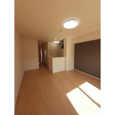 カサラン 102【管理NO：1-021307101-01020】 ★家具家電は申し込み後に搬入します★ ★2026年09月中旬入居可能★の物件画像