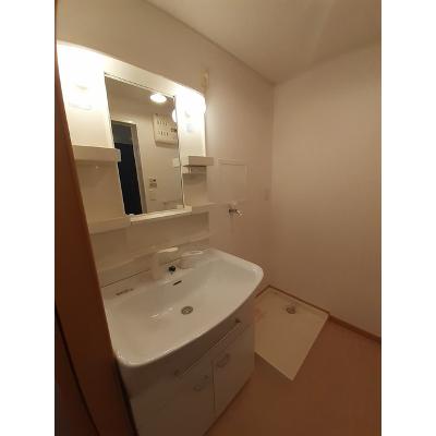 サンライズ　倉吉 201【管理NO：1-014821101-02010】 ★家具家電は申し込み後に搬入します★の物件画像