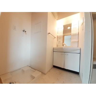 ラインハイム足立山Ａ 303【管理NO：1-016872101-03030】 ★家具家電は申し込み後に搬入します★ ★2026年09月中旬入居可能★の物件画像