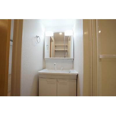 ジャカランダ 201【管理NO：1-025501901-02010】 ★家具家電は申し込み後に搬入します★ ★2026年09月下旬入居可能★の物件画像