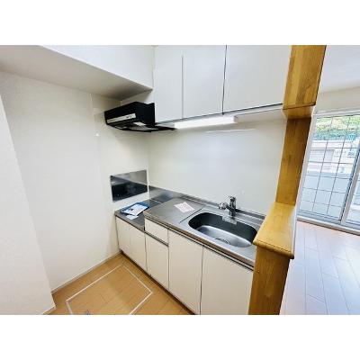花椿 102【管理NO：1-017117801-01020】 ★家具家電は申し込み後に搬入します★ ★2026年09月中旬入居可能★の物件画像