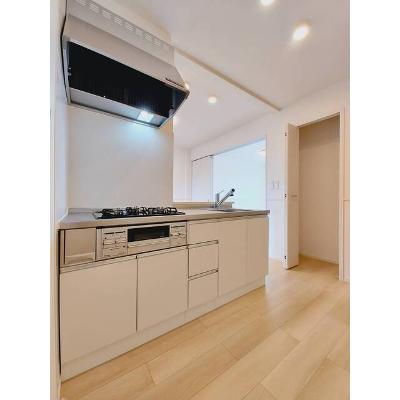 和 202【管理NO：1-026374201-02020】 ★家具家電は申し込み後に搬入します★の物件画像