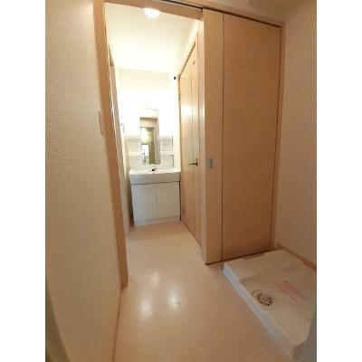 ルピナスＢ 102【管理NO：1-016998802-01020】 ★家具家電は申し込み後に搬入します★の物件画像