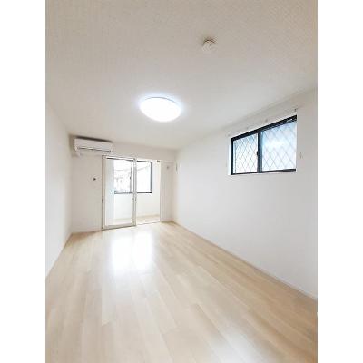 フォルセティ 102【管理NO：1-027114301-01020】 ★家具家電は申し込み後に搬入します★の物件画像
