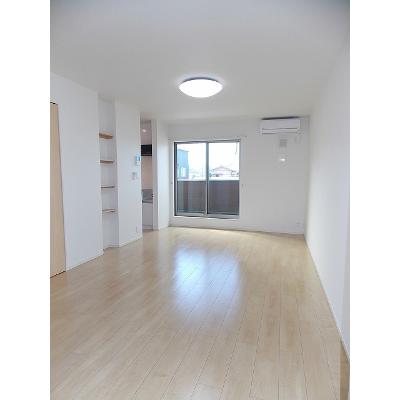 ラ・マジョーレⅡ 201【管理NO：1-021640702-02010】 ★家具家電は申し込み後に搬入します★ ★2026年09月下旬入居可能★の物件画像