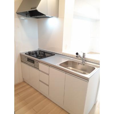 アゼリアガーデン 203【管理NO：1-026925901-02030】 ★家具家電は申し込み後に搬入します★ ★2026年10月中旬入居可能★の物件画像