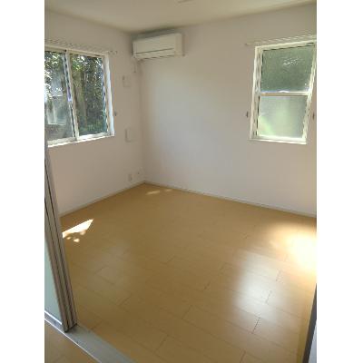 ヴァ・ビレッジ 105【管理NO：1-017195601-01050】 ★家具家電は申し込み後に搬入します★の物件画像