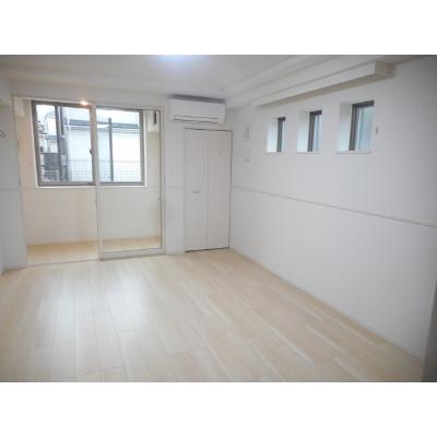 Ｂｏｎｄｓ　Ｓｈｉｐ 104【管理NO：1-024202401-01040】 ★家具家電は申し込み後に搬入します★ ★2026年09月上旬入居可能★の物件画像