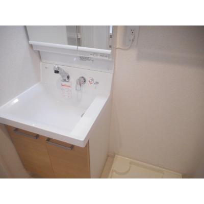 Ｂｏｎｄｓ　Ｓｈｉｐ 104【管理NO：1-024202401-01040】 ★家具家電は申し込み後に搬入します★ ★2026年09月上旬入居可能★の物件画像