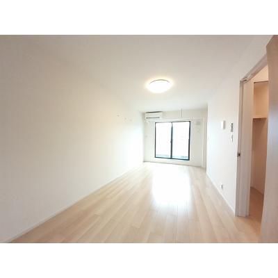 グランツヒナタ 203【管理NO：1-026457301-02030】 ★家具家電は申し込み後に搬入します★ ★2026年09月中旬入居可能★の物件画像