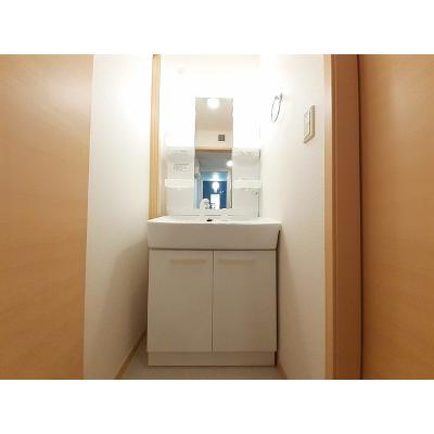 ランドルフⅡ 102【管理NO：1-015608902-01020】 ★家具家電は申し込み後に搬入します★ ★2026年10月中旬入居可能★の物件画像
