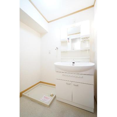 ドゥー・ソレイユ 202【管理NO：1-012855101-02020】 ★家具家電は申し込み後に搬入します★ ★2026年09月中旬入居可能★の物件画像