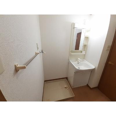 サンライト　ヒルズ 101【管理NO：1-010498301-01010】 ★家具家電は申し込み後に搬入します★の物件画像