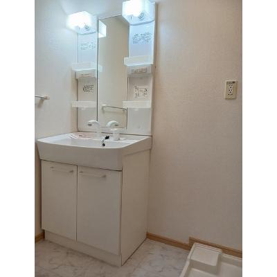 Ｔｉｍｅｓ　Ｃ．Ｓ 101【管理NO：1-015427601-01010】 ★家具家電は申し込み後に搬入します★ ★2026年09月中旬入居可能★の物件画像