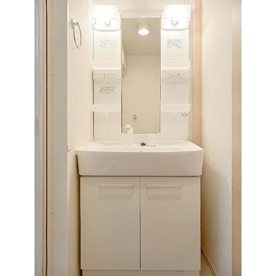 セレーノＦ 205【管理NO：1-018645801-02040】 ★家具家電は申し込み後に搬入します★の物件画像
