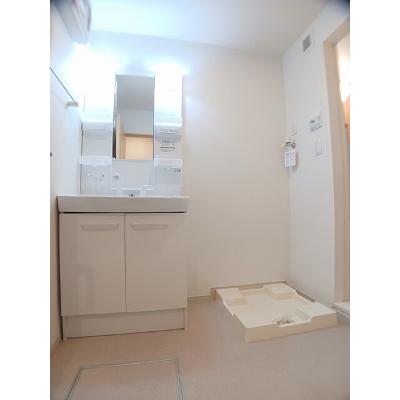 サンリットⅢ 203【管理NO：1-020477001-02030】 ★家具家電は申し込み後に搬入します★ ★2026年09月中旬入居可能★の物件画像