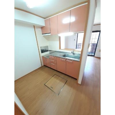 レジデンス比良出 102【管理NO：1-013013401-01020】 ★家具家電は申し込み後に搬入します★ ★2026年09月上旬入居可能★の物件画像