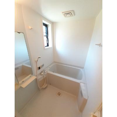 レジデンス比良出 102【管理NO：1-013013401-01020】 ★家具家電は申し込み後に搬入します★ ★2026年09月上旬入居可能★の物件画像
