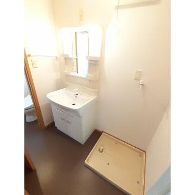 レジデンス比良出 102【管理NO：1-013013401-01020】 ★家具家電は申し込み後に搬入します★ ★2026年09月上旬入居可能★の物件画像