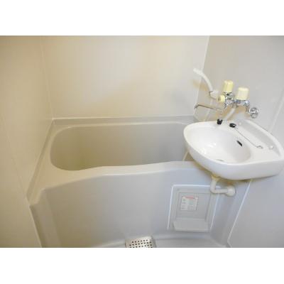 アベニュー名駅 402【管理NO：1-006130401-04020】 ★家具家電は申し込み後に搬入します★ ★2026年09月中旬入居可能★の物件画像