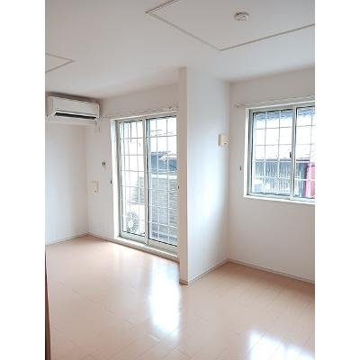 インサイドビレッジⅡ 102【管理NO：1-020111901-01020】 ★家具家電は申し込み後に搬入します★ ★2026年09月中旬入居可能★の物件画像
