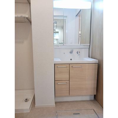 メゾン　アイランド 102【管理NO：1-027491701-01020】 ★家具家電は申し込み後に搬入します★ ★2026年10月中旬入居可能★の物件画像