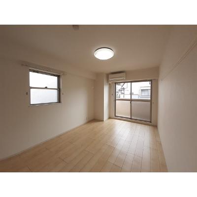 カレント 201【管理NO：1-020859501-02010】 ★家具家電は申し込み後に搬入します★ ★2026年10月上旬入居可能★の物件画像