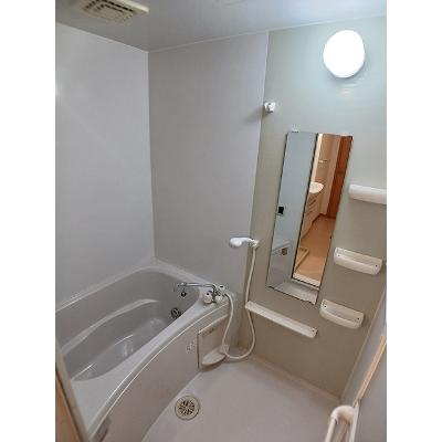 シェーン・バッハ 102【管理NO：1-012993001-01020】 ★家具家電は申し込み後に搬入します★の物件画像