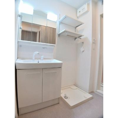 ベース 202【管理NO：1-028041101-02020】 ★家具家電は申し込み後に搬入します★の物件画像