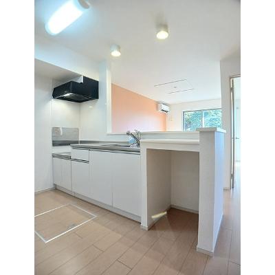 アウローラＫ　Ⅱ 102【管理NO：1-019205701-01020】 ★家具家電は申し込み後に搬入します★の物件画像