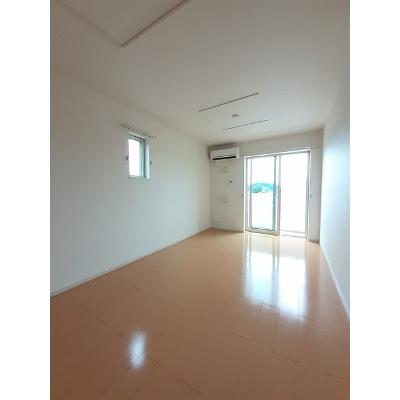 エルカーサⅡ 203【管理NO：1-018615002-02030】 ★家具家電は申し込み後に搬入します★ ★2026年09月中旬入居可能★の物件画像