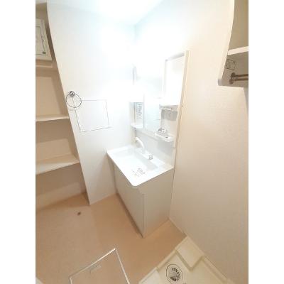 レジデンス　ル・アンジュ 201【管理NO：1-022065201-02010】 ★家具家電は申し込み後に搬入します★ ★2026年09月中旬入居可能★の物件画像