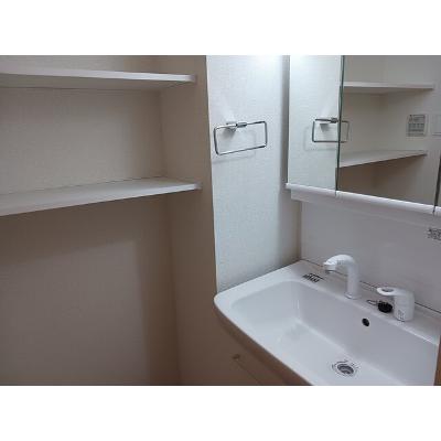 マルタン　シュド 102【管理NO：1-027050101-01020】 ★家具家電は申し込み後に搬入します★の物件画像