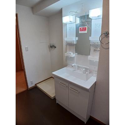 アドラブール 502【管理NO：1-014285201-05020】 ★家具家電は申し込み後に搬入します★の物件画像