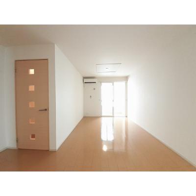 カーサ・ドマーニ・石田 101【管理NO：1-018309401-01010】 ★家具家電は申し込み後に搬入します★ ★2026年09月中旬入居可能★の物件画像